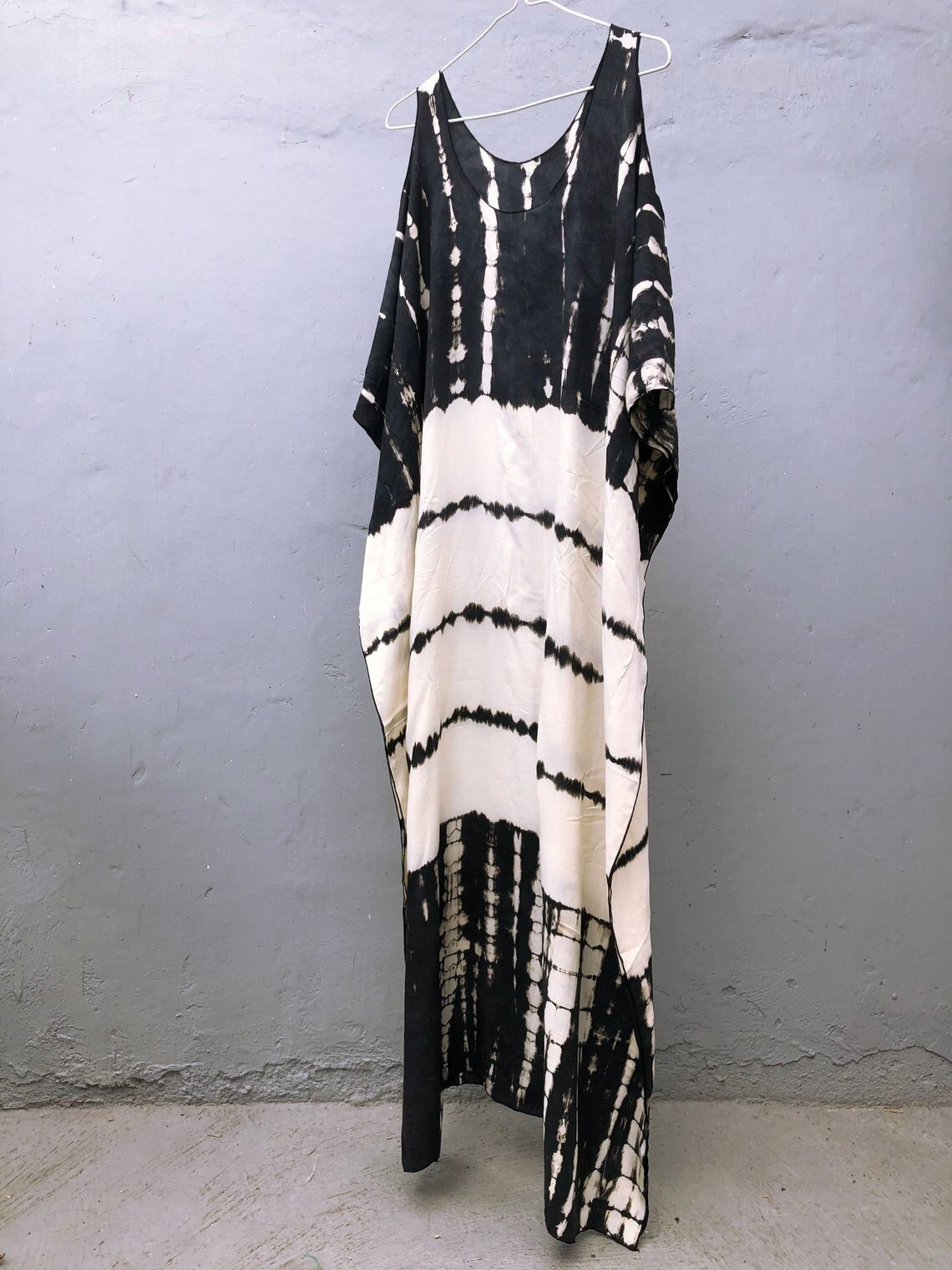 Beach Dress, Cover up Dress,, Kaftan Dress, Black & White Tie Dye Print